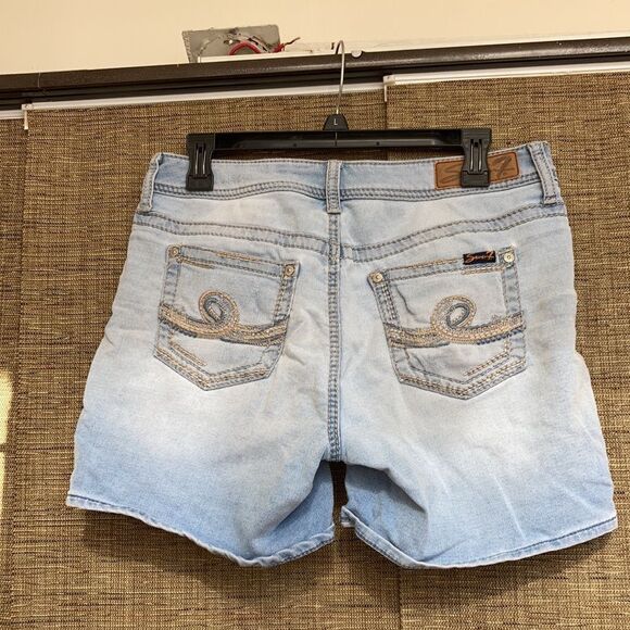 Seven7 Jean light blue shorts - Picture 3 of 6